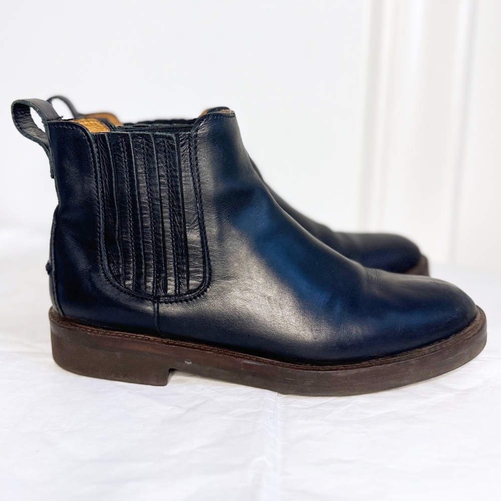 Vibram Gumlite Chelsea Leather Bootie Boot Black Womens Size 9.5 EUC
